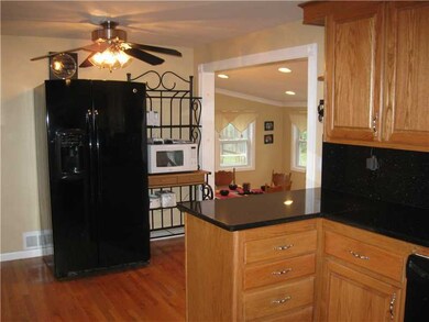 130 Dickens St, Warwick, RI 02886 - photo 7