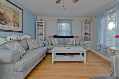 43 Harrington Rd, Chicopee, MA 01020 - photo 2