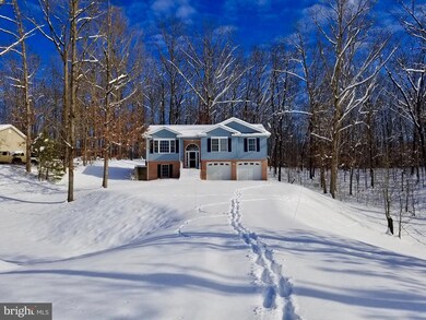 344 Leviticus Dr, Bunker Hill, WV 25413 - photo 2