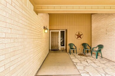5709 Hondo Dr, Granbury, TX 76049 - photo 3