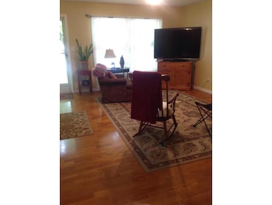 104 Orleans St, Johnson City, TN 37601 - photo 2