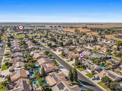 11326 Valletta Ave unit 2, Bakersfield, CA 93312 - photo 5