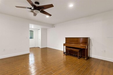 4324 Eastwood Dr, Sarasota, FL 34232 - photo 6