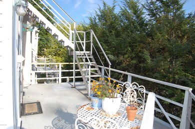 Outside Entry Stairs/Deck