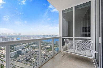 Trump Royale unit 4705, Sunny Isles Beach, FL 33160 - photo 6