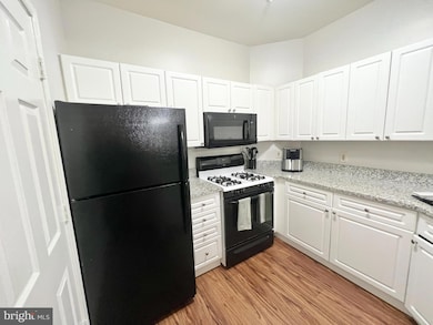12911 Alton Square unit 102, Herndon, VA 20170 - photo 4