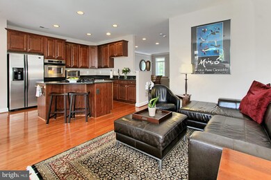 9957 Cyrandall Dr, Oakton, VA 22124 - photo 7