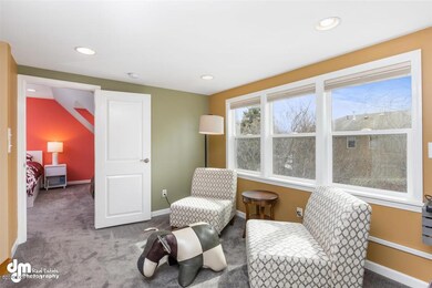 02-Living Room 1-ELKO4078