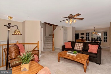 6417 Towncrest Ct W, Frederick, MD 21703 - photo 3