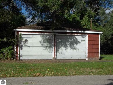 111 Superior St N, Oscoda, MI 48750 - photo 6