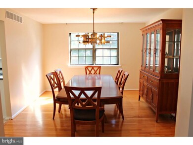 312 Longstone Dr, Cherry Hill, NJ 08003 - photo 5