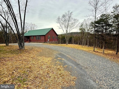 13 Hunrish Ln, Maysville, WV 26833 - photo 6