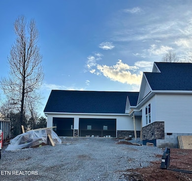 3 Car Garage