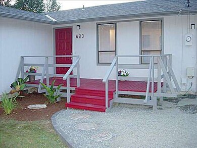 623 106th Place SW, Everett, WA 98204 - photo 2