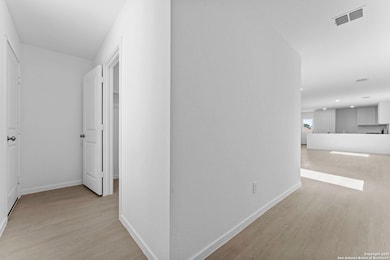 2206 Collins Aly, Converse, TX 78109 - photo 2