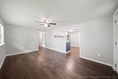 203 N Dunlap St, Cleveland, OK 74020 - photo 5