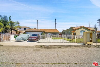 613 W Spruce St, Compton, CA 90220 - photo 2