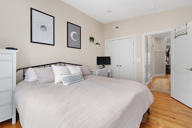 180 W 7th St unit 2, Boston, MA 02127 - photo 7