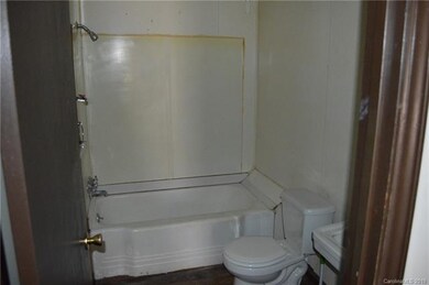 320 Winston Ave, Statesville, NC 28677 - photo 3