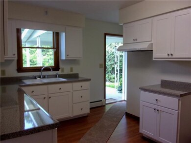 KITCHEN--BRAND NEW
