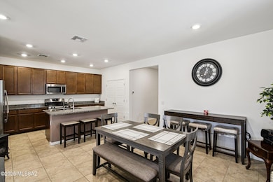 7803 S Sugarbend Dr, Tucson, AZ 85757 - photo 3