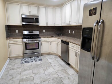 87 Cottonwood St unit 1, Jersey City, NJ 07305 - photo 2