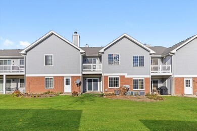 1615 W Hawkes St unit 5, Arlington Heights, IL 60004 - photo 3