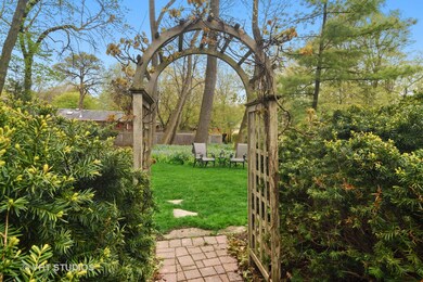 319 E Tall Trees Ln, Palatine, IL 60067 - photo 6