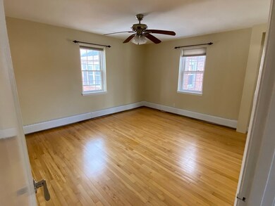 21 Hammond Pond Pkwy unit 4, Chestnut Hill, MA 02467 - photo 6