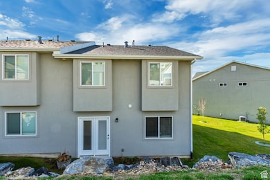889 N Sapphire St, Morgan, UT 84050 - photo 4