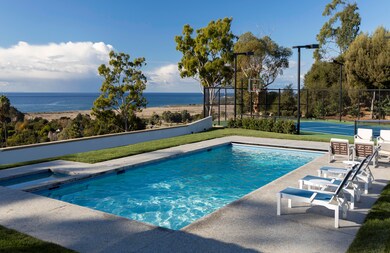 Pool side - Ocean & Island views