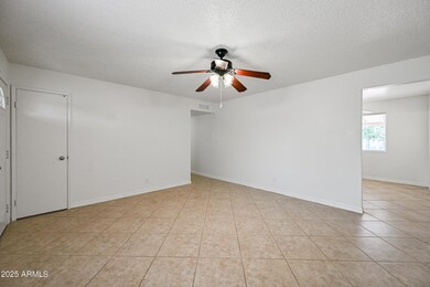 913 E 7th Dr, Mesa, AZ 85204 - photo 4