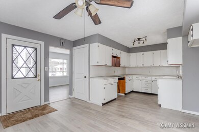 412 E Berrien St, Paw Paw, MI 49079 - photo 7