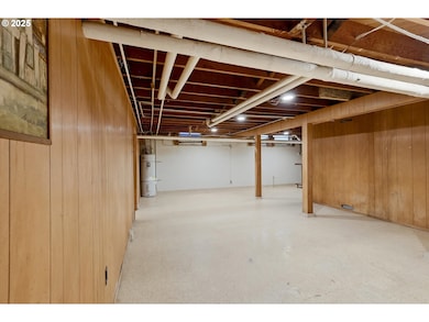 3709 NE Couch St, Portland, OR 97232 - photo 5