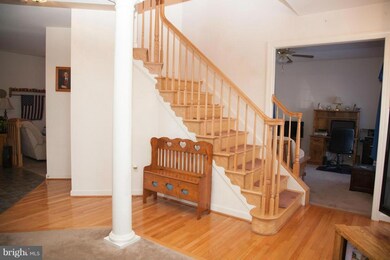 13542 Pulaski Dr, Hagerstown, MD 21742 - photo 4