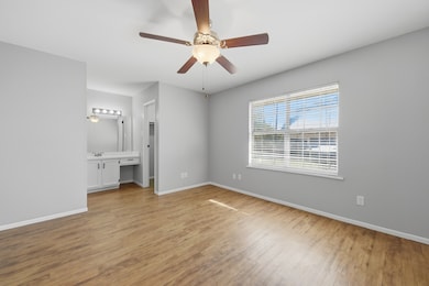 600 E Stone St unit B, Brenham, TX 77833 - photo 3