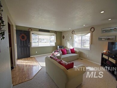 1260 W 8th St, Weiser, ID 83672 - photo 5