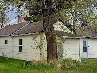 208 2nd Ave S, Belt, MT 59412 - photo 4