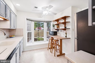 5822 Humblebee Rd, Columbia, MD 21045 - photo 7