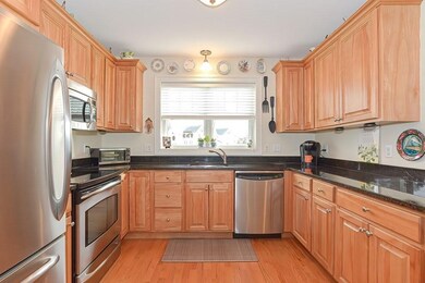15 Summer St unit 202, Franklin, MA 02038 - photo 4