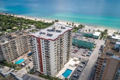 Oxford Towers unit 201, Hollywood, FL 33019 - photo 4