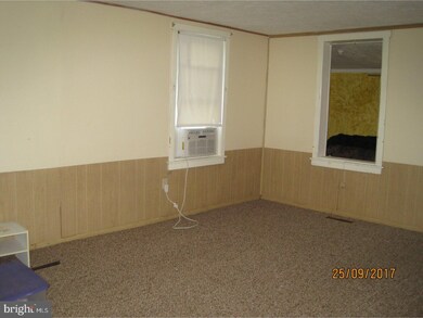 1211 Grove St, Reading, PA 19605 - photo 6