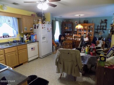 379 Long Meadow Rd, Milford, PA 18337 - photo 4