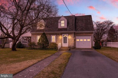 3622 Raymond St, Reading, PA 19605 - photo 2