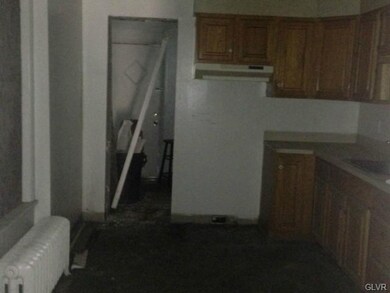 548 N 4th St, Allentown, PA 18102 - photo 4