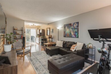 U3 Grandview Dr unit U3, South Burlington, VT 05403 - photo 2