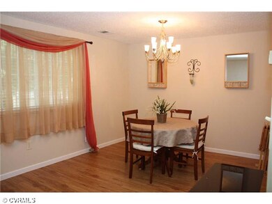 Dining Room - Beautiful light fixtures, laminate f