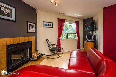 5300 E 4th Ave Anchorage AK-small-005-Li