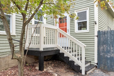 17 Edson St, Lowell, MA 01851 - photo 4