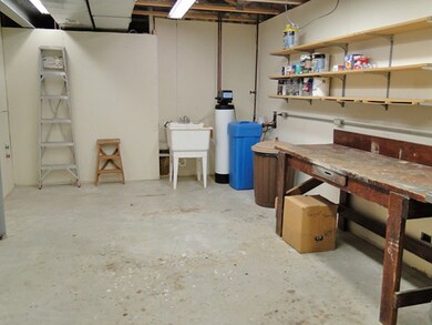 610 Chatham Cir, Algonquin, IL 60102 - photo 4